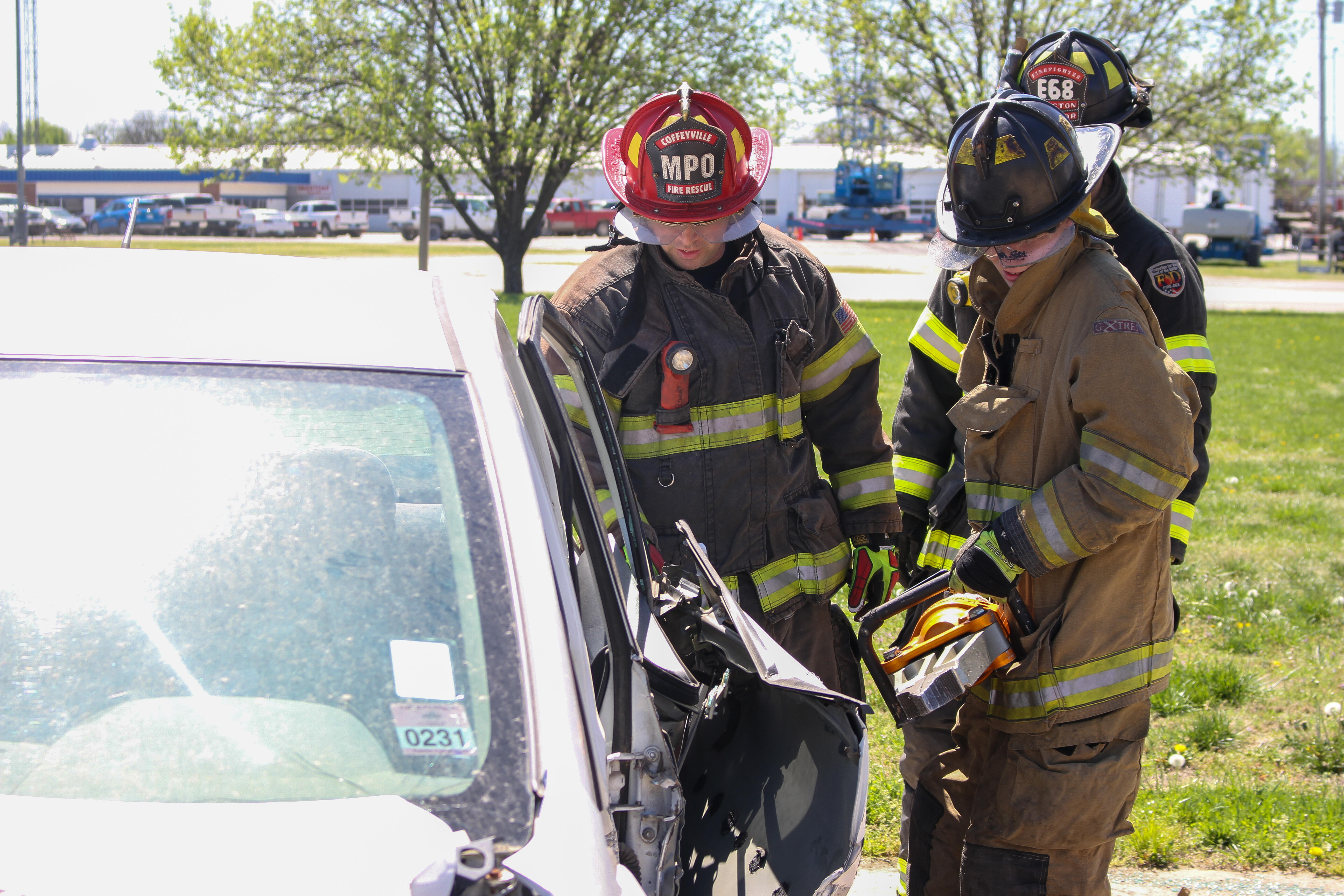 Fire Science students using the Jaws of Life